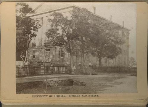 Holmes/Hunter Academic Building