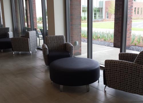 Veterinary Medicine Education Center Student Lobby/ Lounge